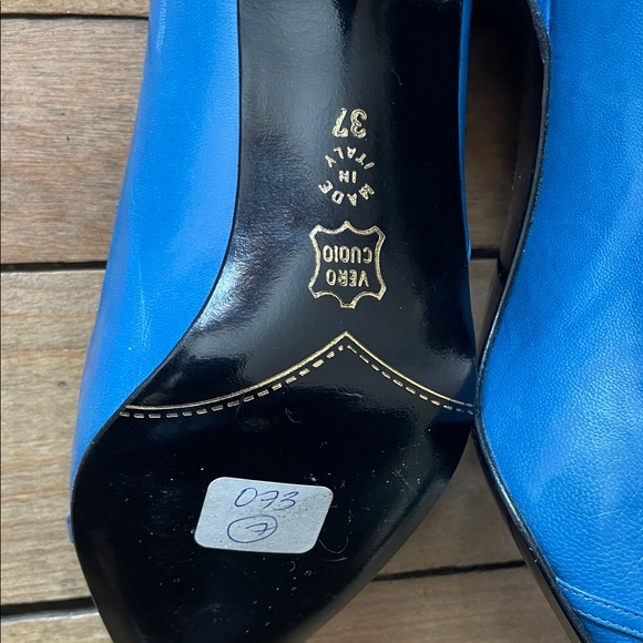 Vintage Italian Blue Heels🧢 - Picture 4 of 11
